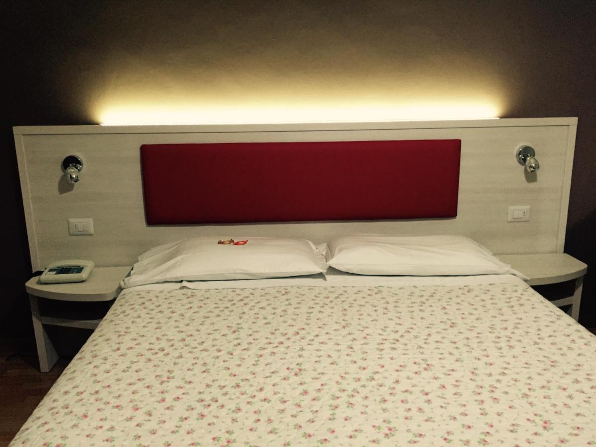 Hotel Biondi Montecatini Terme Rom bilde